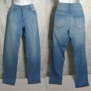 dELiA*s Olivia Midwash Skinny Jeans 11P 11